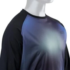 ION Wetshirt Long Sleeve - Mens - Blue Gradient 7 ION Wetshirt Long Sleeve - Mens - Blue Gradient -Kiteboarding Gear Store ion 2023 wetshirt ls blue gradient size 4