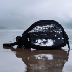 Mystic Majestic Waist Harness - Artist Series - Ydwer 8 Mystic Majestic Waist Harness - Artist Series - Ydwer -Kiteboarding Gear Store mystic 2024 majestic waist harness ydwr 4