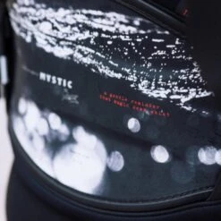 Mystic Majestic Waist Harness - Artist Series - Ydwer 9 Mystic Majestic Waist Harness - Artist Series - Ydwer -Kiteboarding Gear Store mystic 2024 majestic waist harness ydwr 5