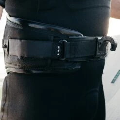 Mystic Majestic X- Wingboarding / Wing Foil Harness -Kiteboarding Gear Store mystic 2024 majestic x wing harness 4