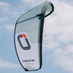 Ozone Alpha V3 Ultra X - High Performance Single Strut Kite -Kiteboarding Gear Store ozone alpha v3 ultra x size 8